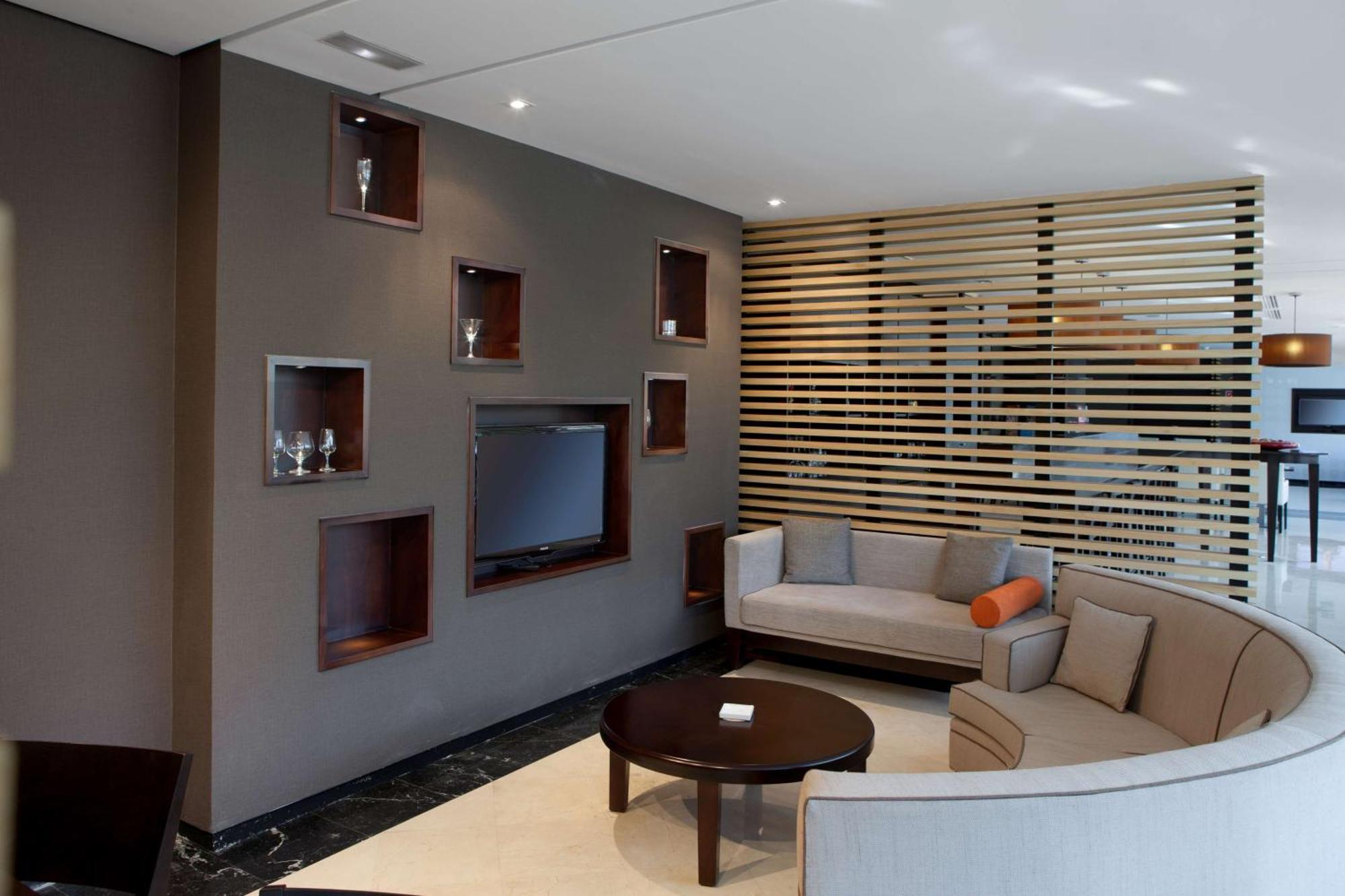 Nh Madrid Ribera Del Manzanares Hotel Ngoại thất bức ảnh