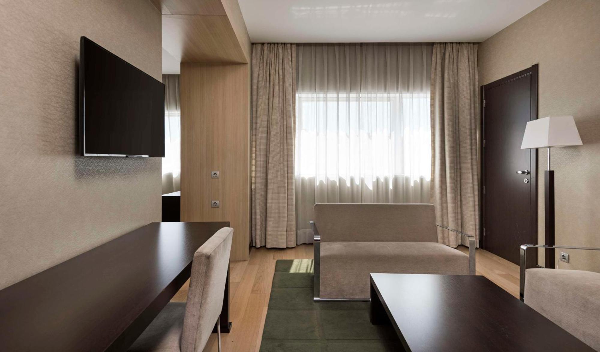 Nh Madrid Ribera Del Manzanares Hotel Ngoại thất bức ảnh