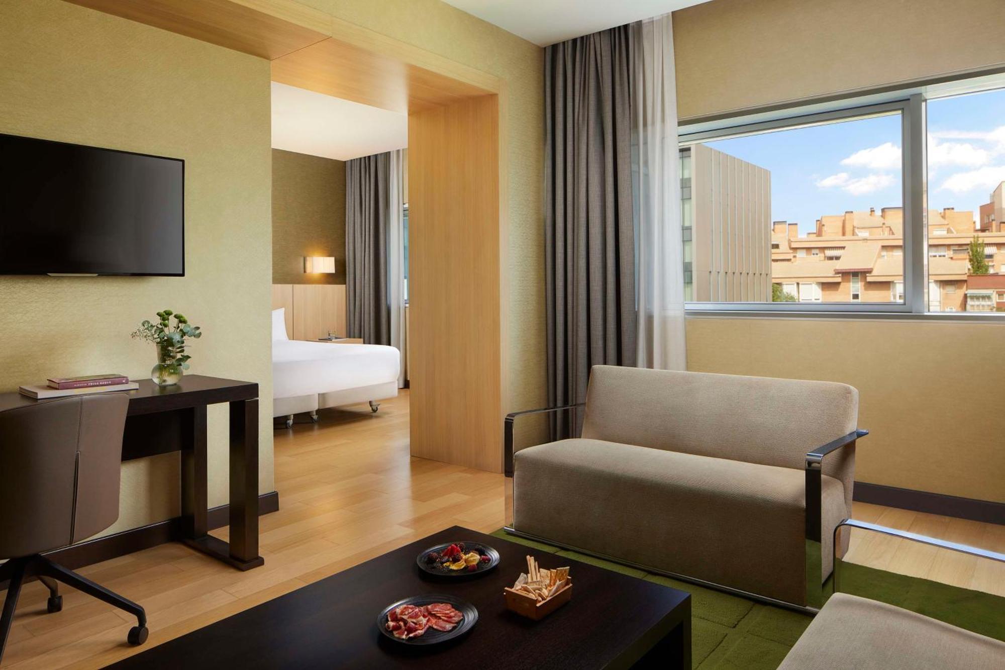 Nh Madrid Ribera Del Manzanares Hotel Ngoại thất bức ảnh