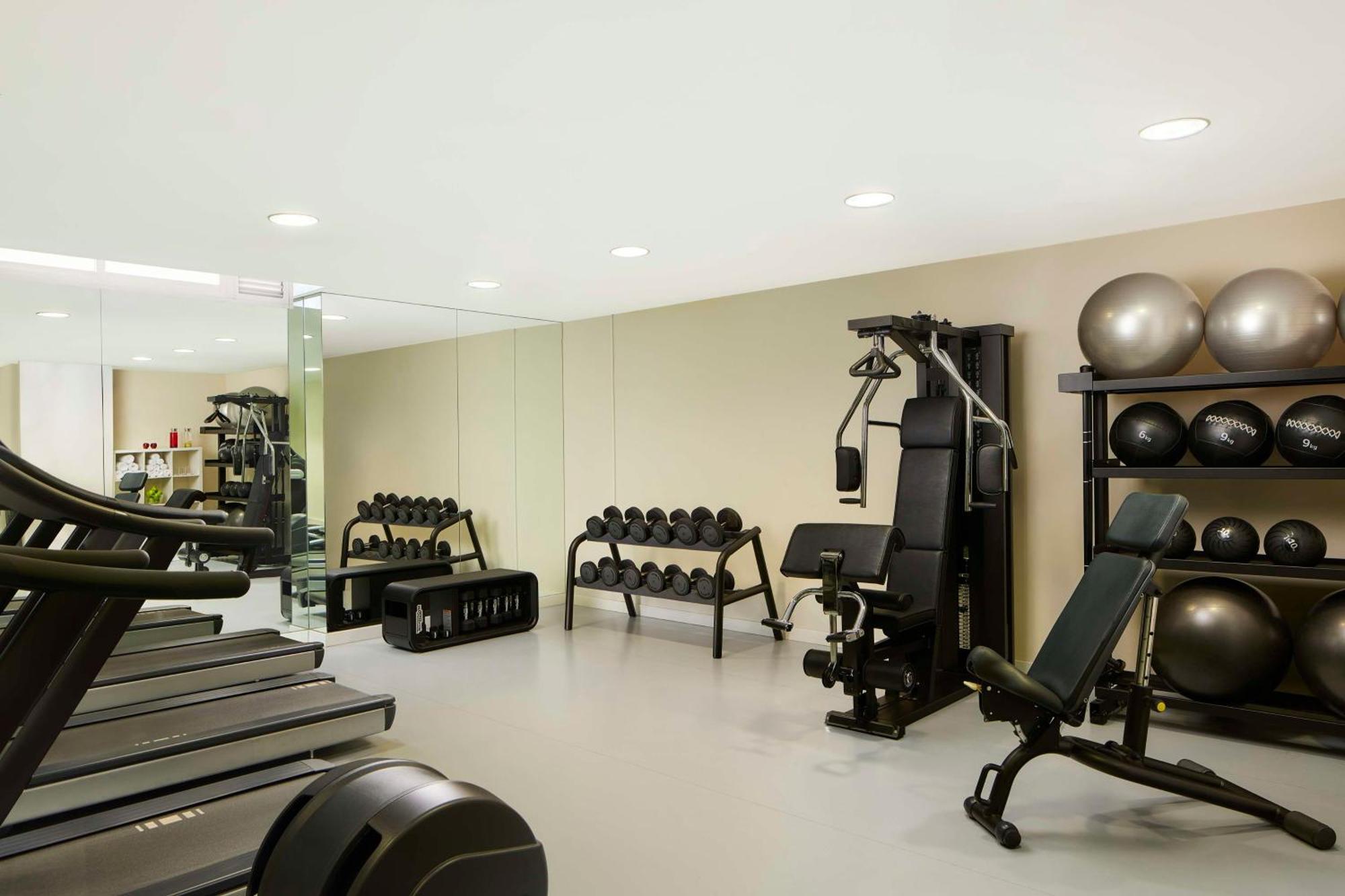 Nh Madrid Ribera Del Manzanares Hotel Ngoại thất bức ảnh
